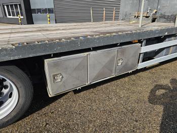 Mercedes-Benz ACTROS 2532 6x2 / HIAB CRANE / MACHINE TRANSPORTER